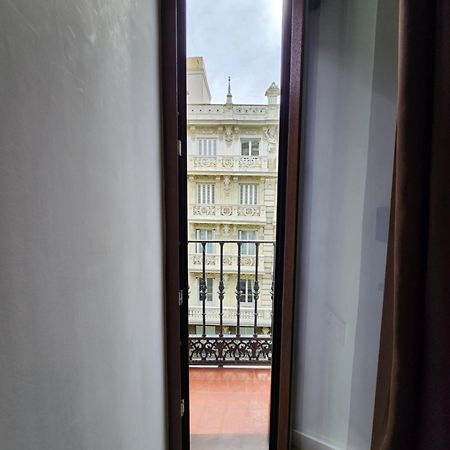 Hostal Arenal Madrid Bagian luar foto